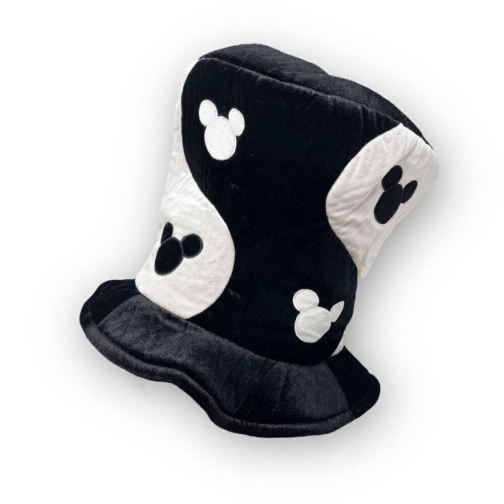 Walt Disney Disneyland Mad Hatter Oversized Mickey Mouse Yin Yang Black White